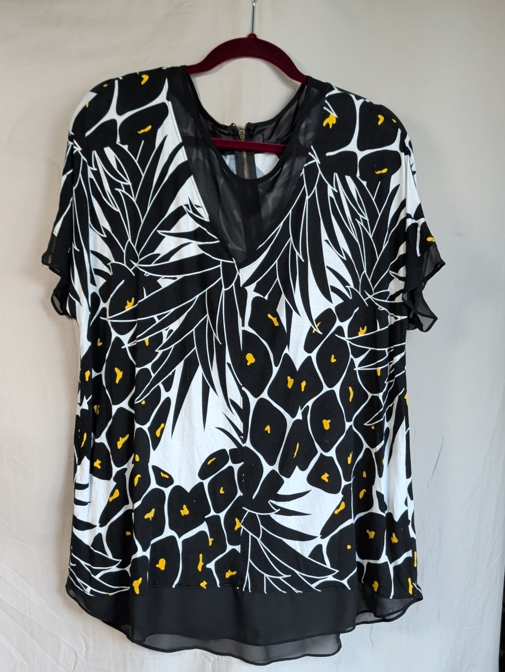 Worthington Black & White Floral V-Neck Tunic with Yellow Dots Dress Party Event